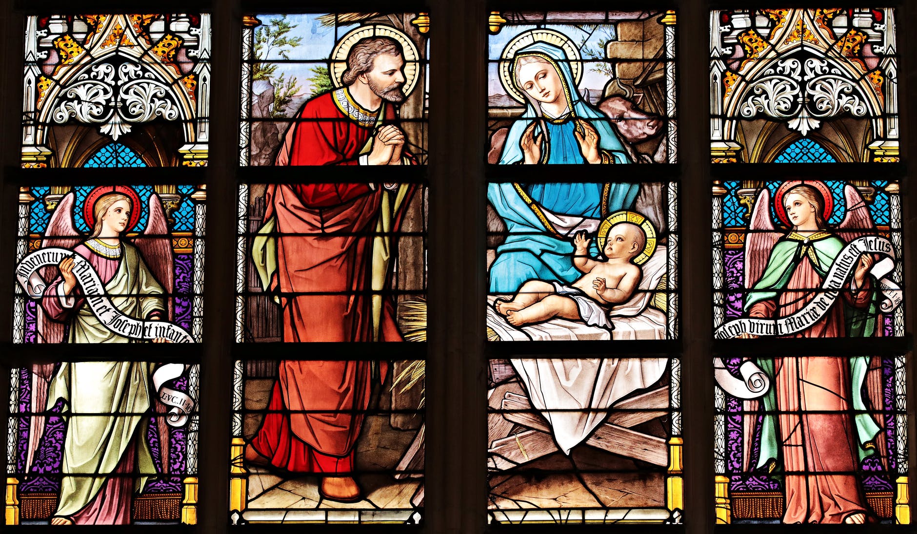 Pour célébrer l'Epiphanie (rencontre des rois Mages avec Jésus), on consomme une galette des rois. 